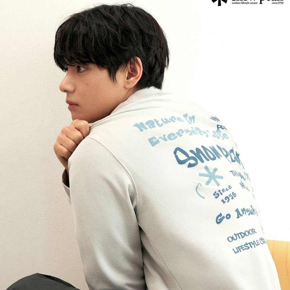 A moment captured by V (BTS)'s fan