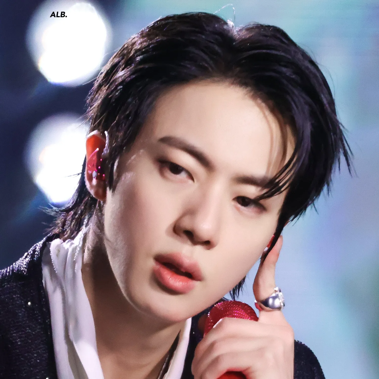 진 (방탄소년단)의 비하인드 컷