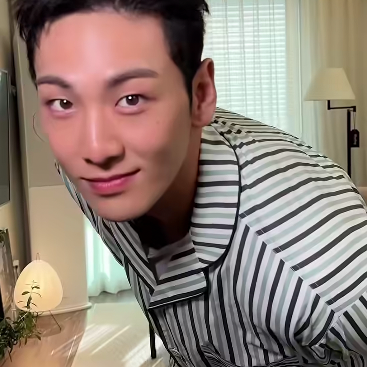 백호의 비하인드 컷