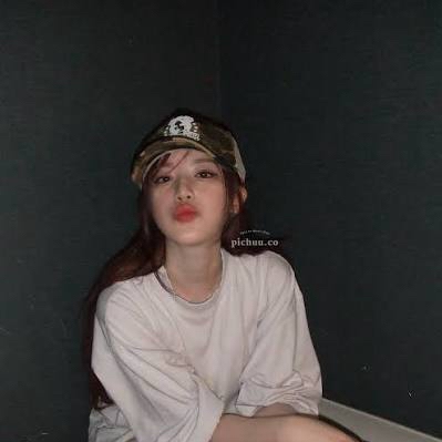 Latest photo of Shuhua (i-dle)