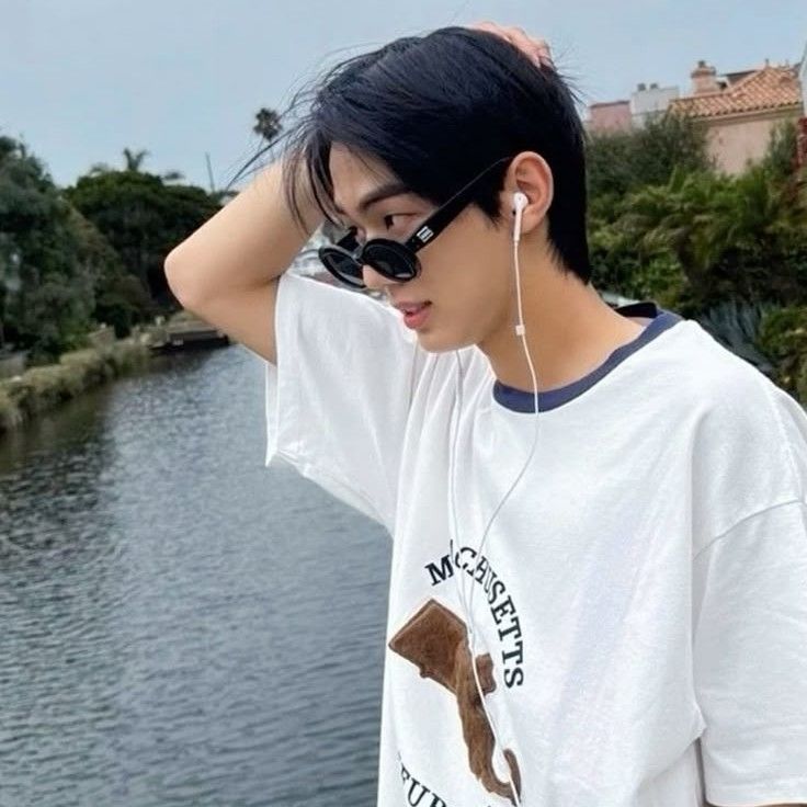 A moment captured by TWS's fan