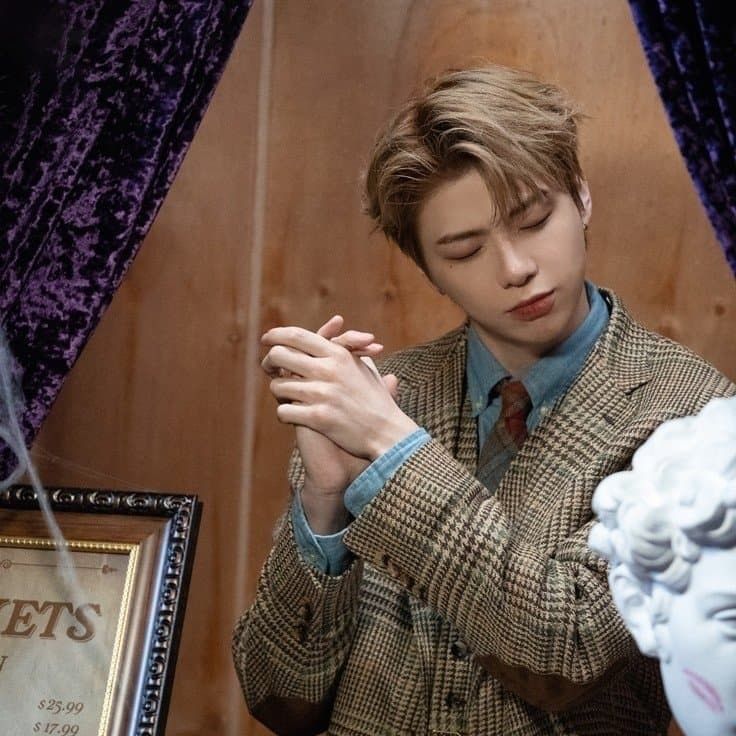 강다니엘 최근 활동샷