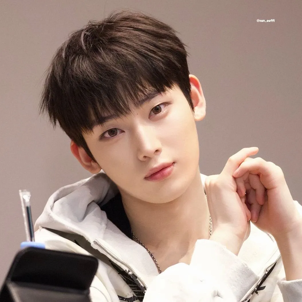 선우 (ENHYPEN) 최근 활동샷