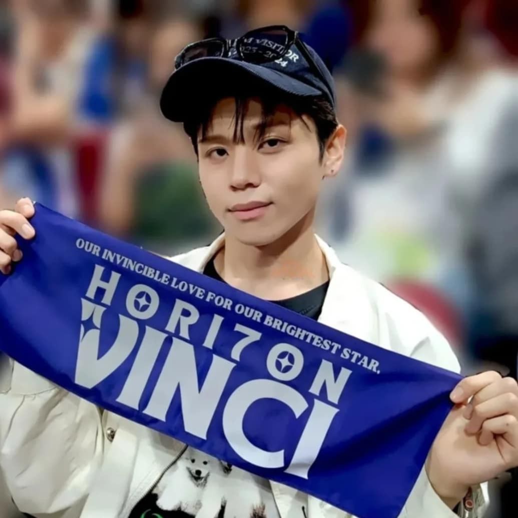 A moment captured by Vinci (HORI7ON)'s fan