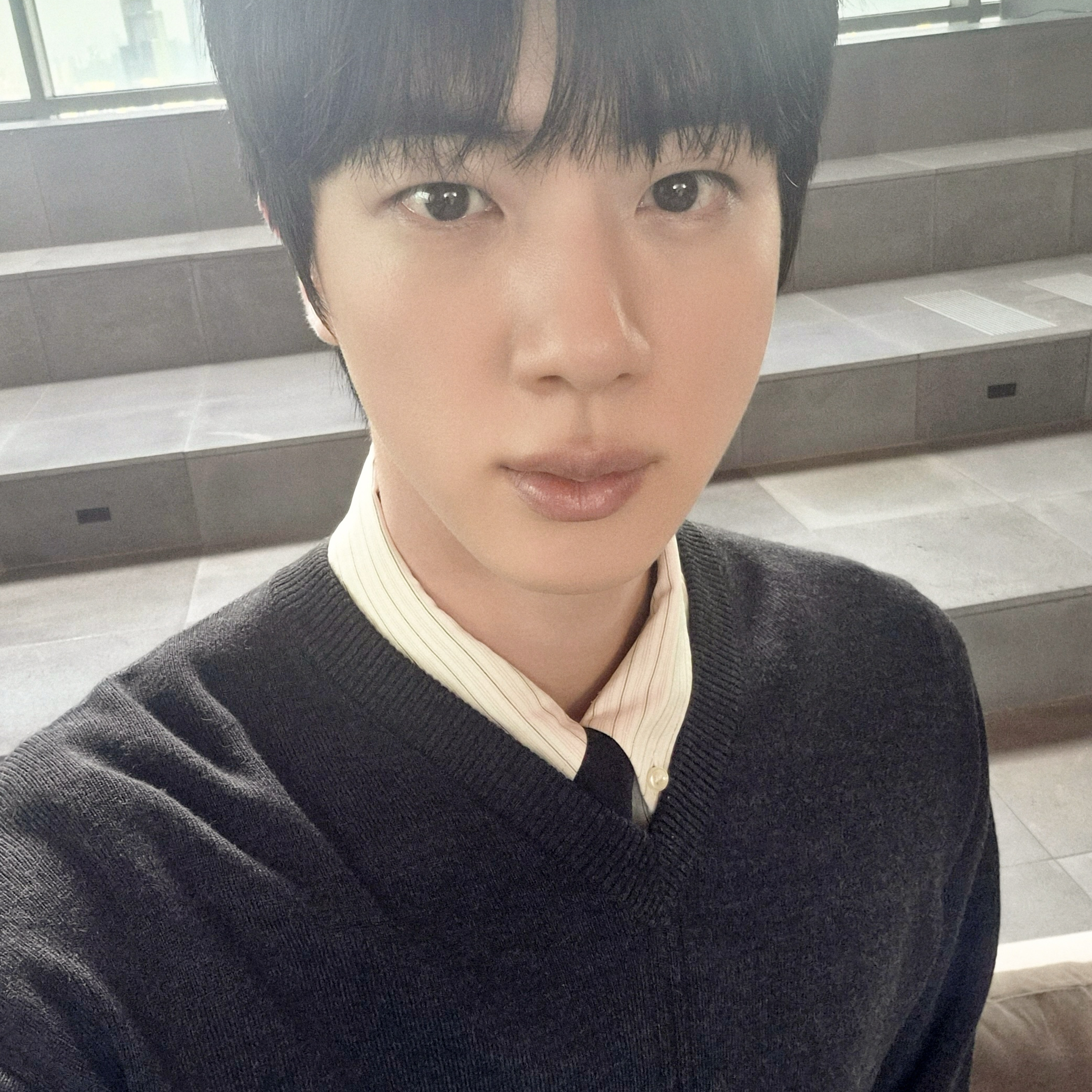 Foto terbaru Jin (BTS)