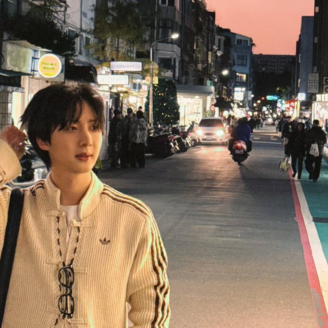 Behind-the-scenes cut of Hui (PENTAGON)