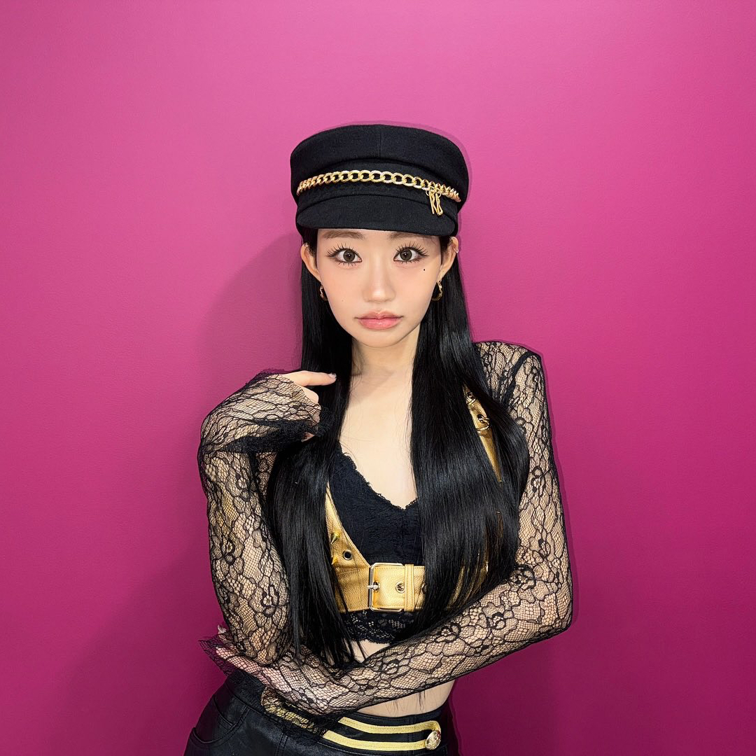 Julie (KISS OF LIFE)的幕后花絮