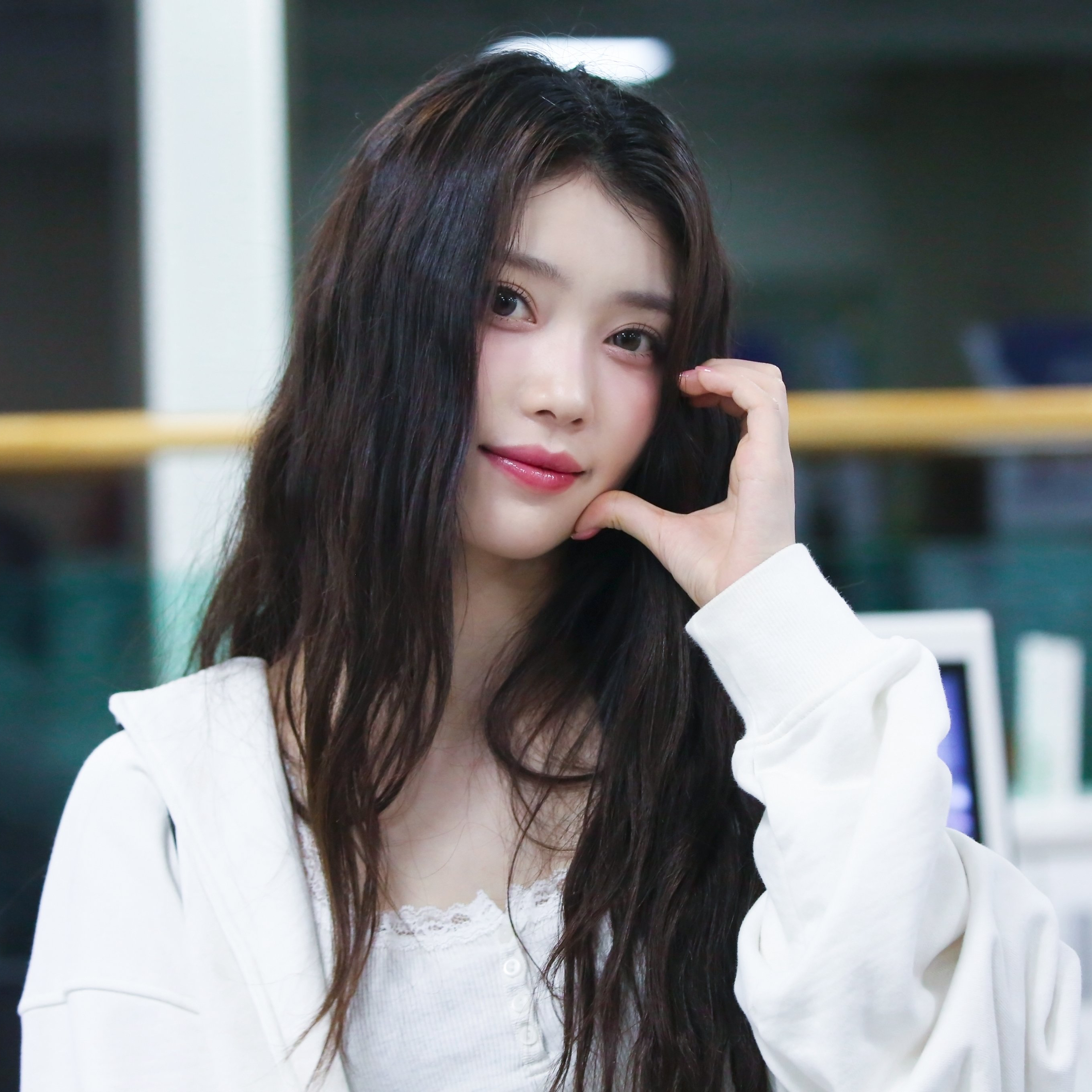 Recent activity shot of Xiao Ting (Kep1er)