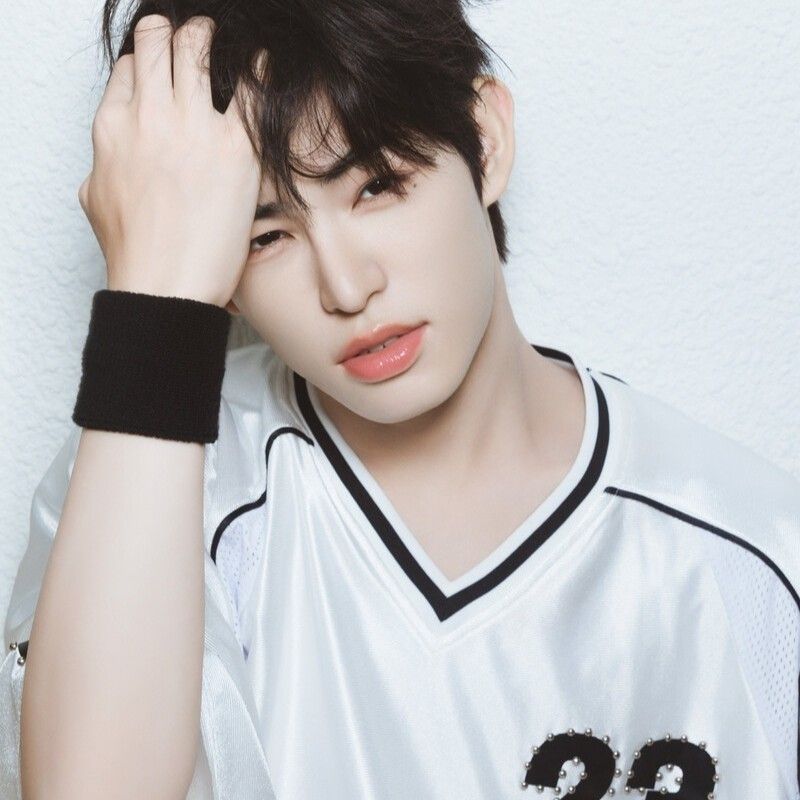 Behind-the-scenes cut of Minje (KickFlip)