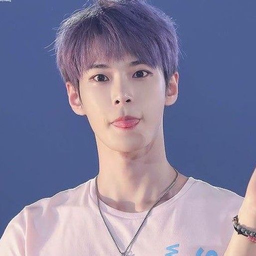 Potret di balik layar Doyoung (NCT 127)