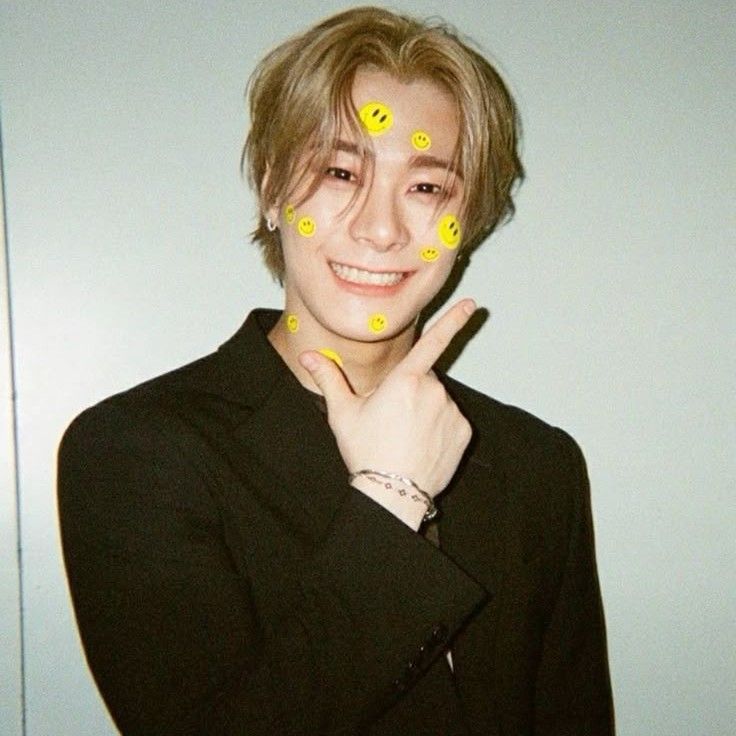 Latest photo of Moonbin (ASTRO)