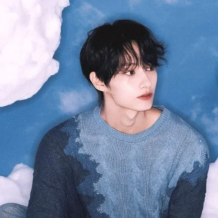 Latest photo of Jun (SEVENTEEN)