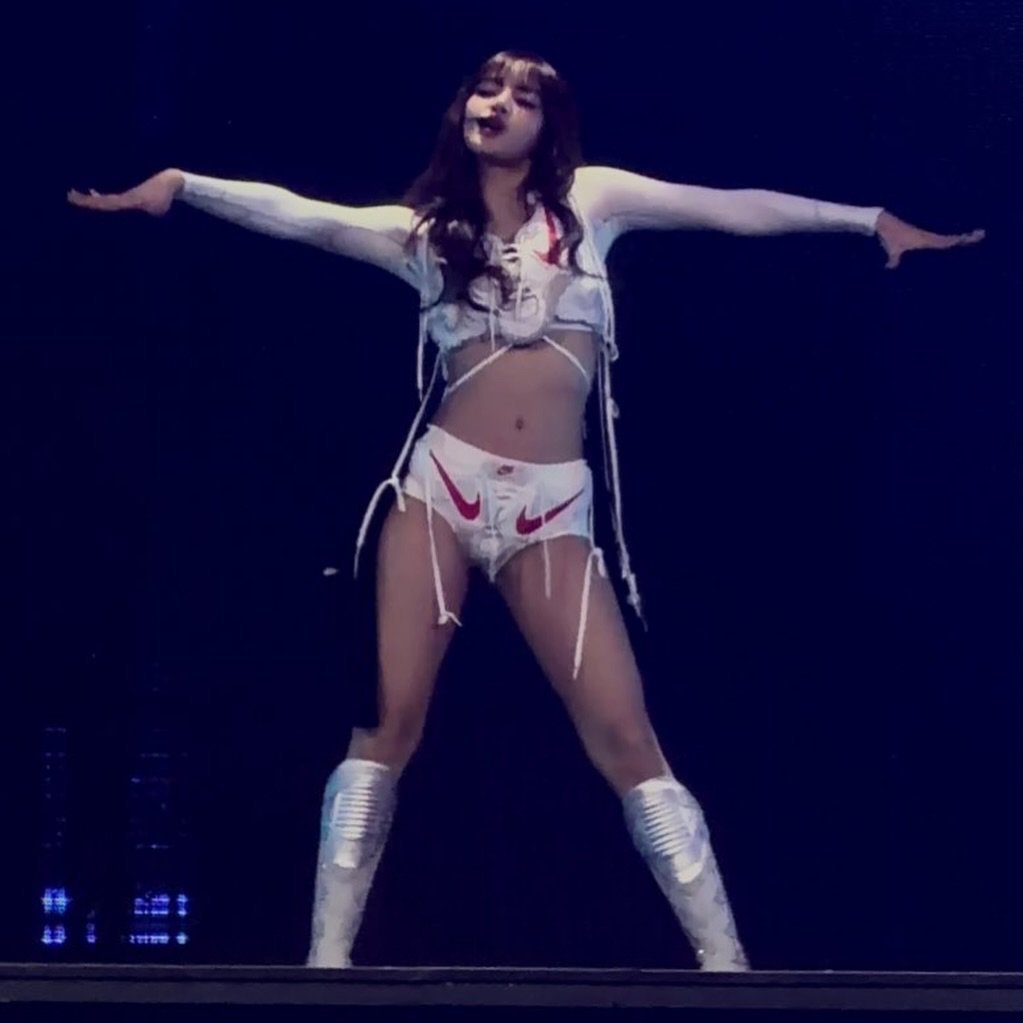 Behind-the-scenes cut of Lisa (BLACKPINK)