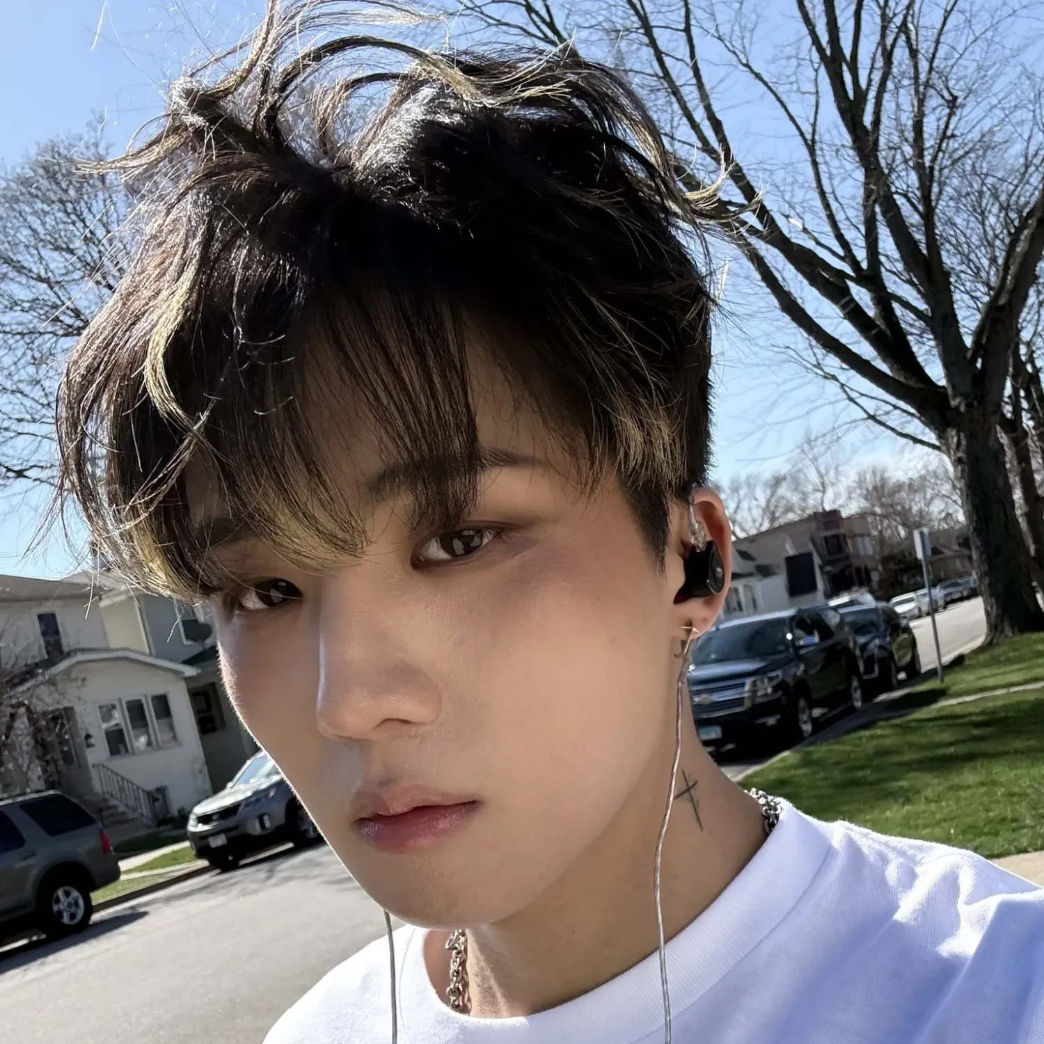 Recent activity shot of Geonu (JUST B)