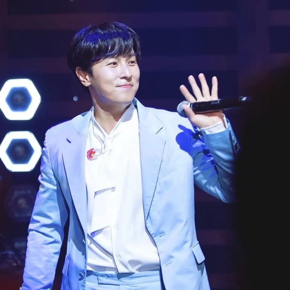 Recent activity shot of Kim Dongwan (SHINHWA)