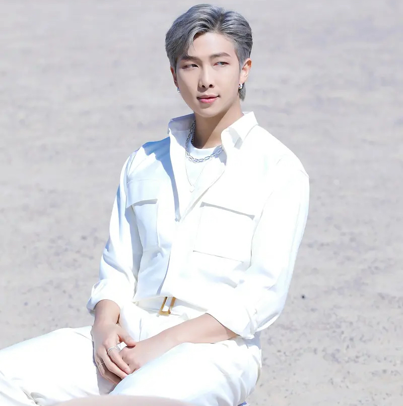 RM (방탄소년단)의 최신 사진