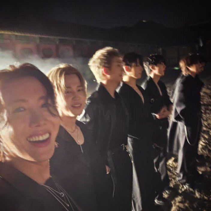 제이홉 (방탄소년단)의 비하인드 컷