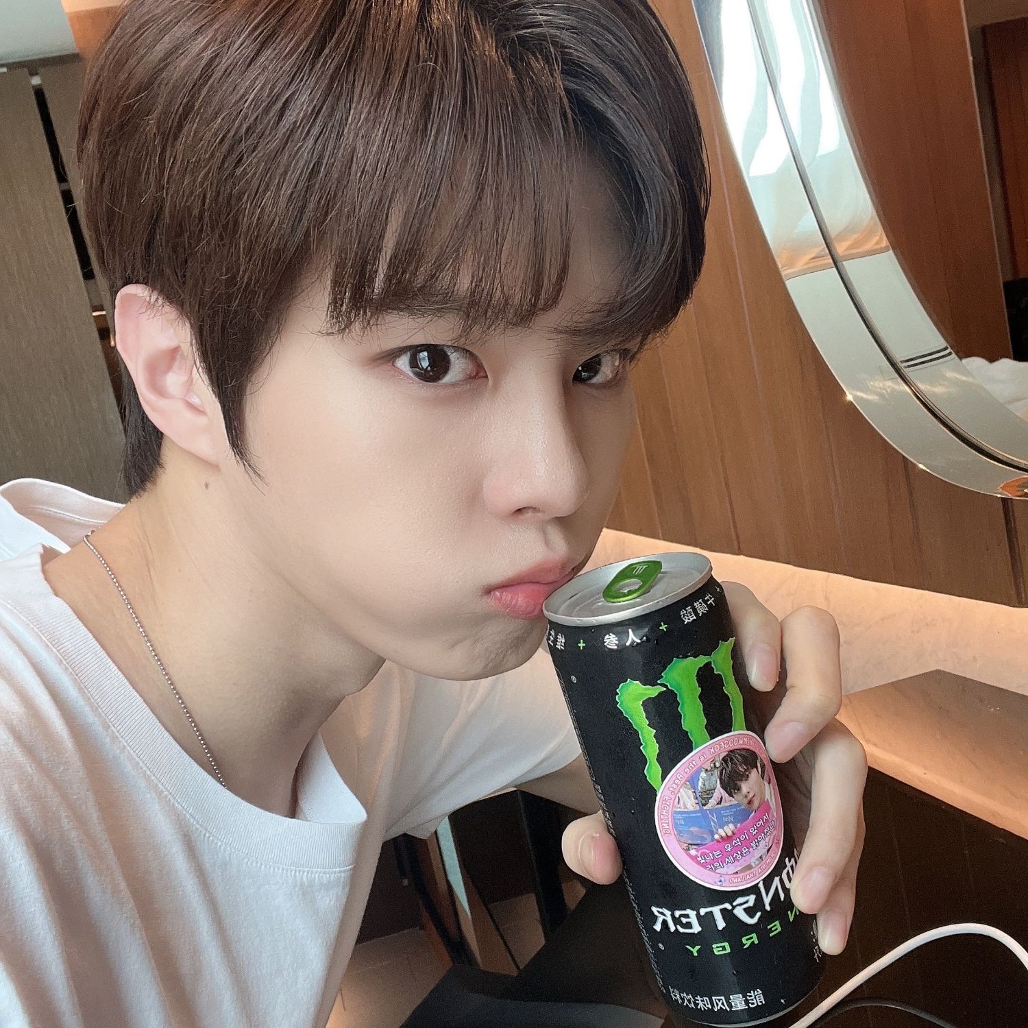 Latest photo of Kim Wooseok