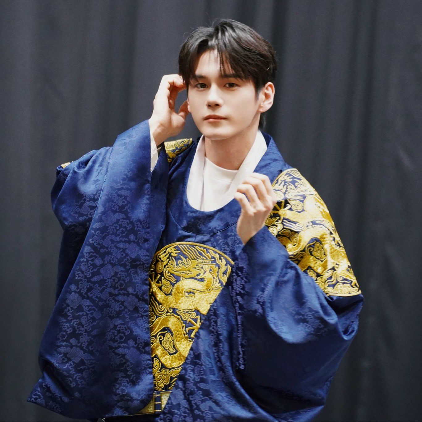 옹성우의 비하인드 컷