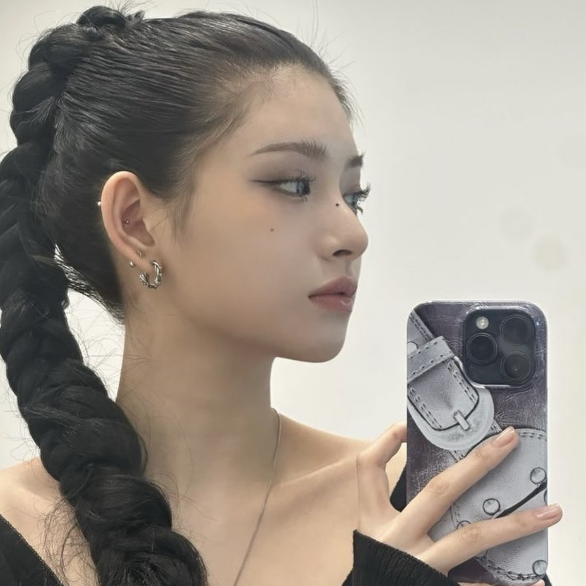 Latest photo of Yiren