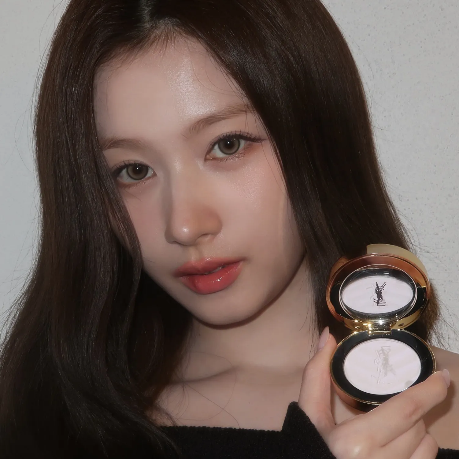 Potret di balik layar Sana (TWICE)