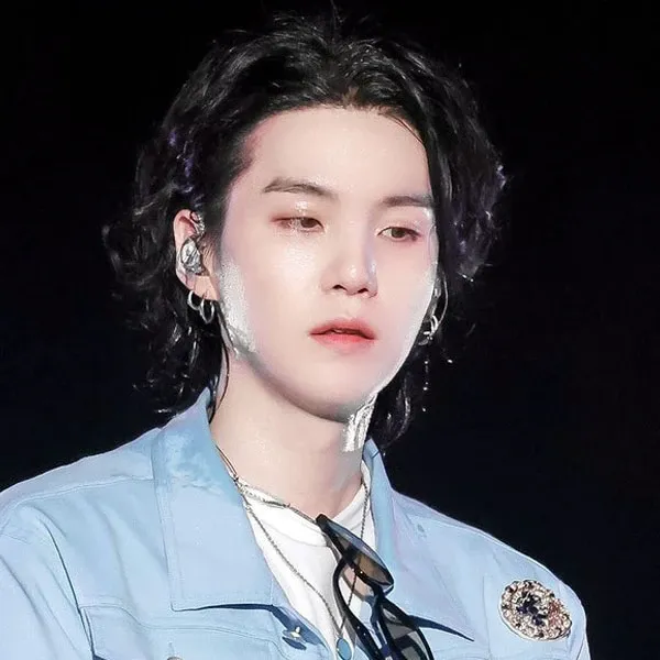 Potret di balik layar SUGA (BTS)