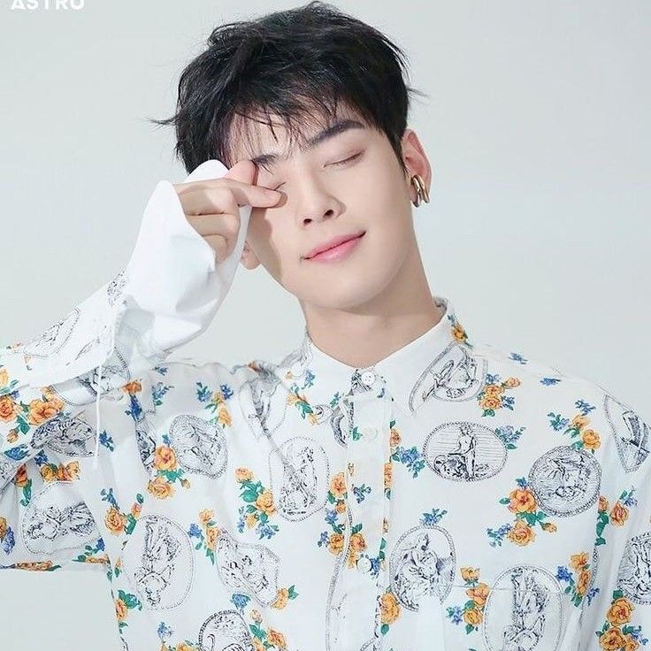 A moment captured by Eunwoo (ASTRO)'s fan