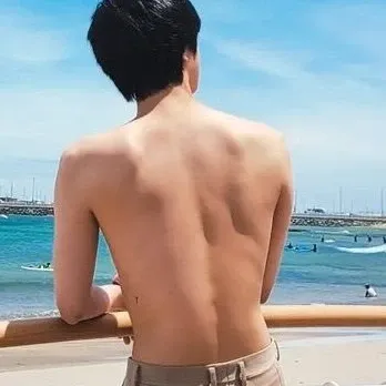 Potret di balik layar Jin (BTS)