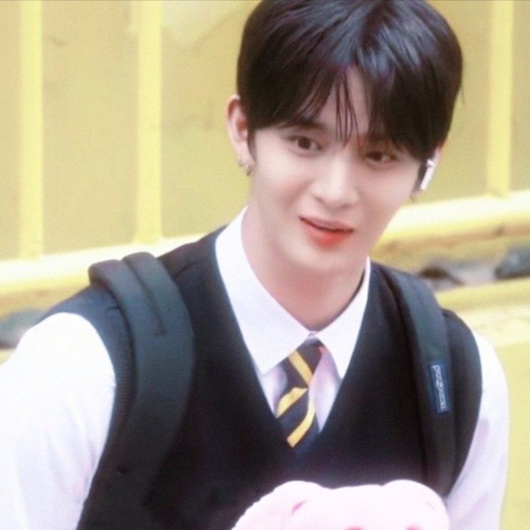 Latest photo of Bae Jinyoung