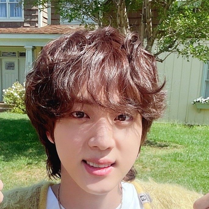 진 (방탄소년단)의 비하인드 컷