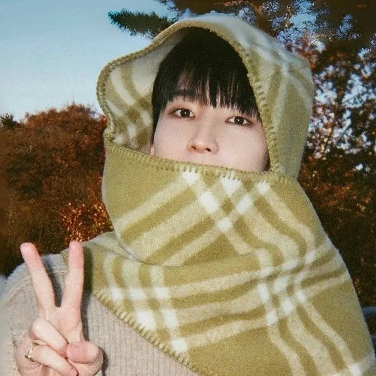 圓佑 (SEVENTEEN)的最新照片