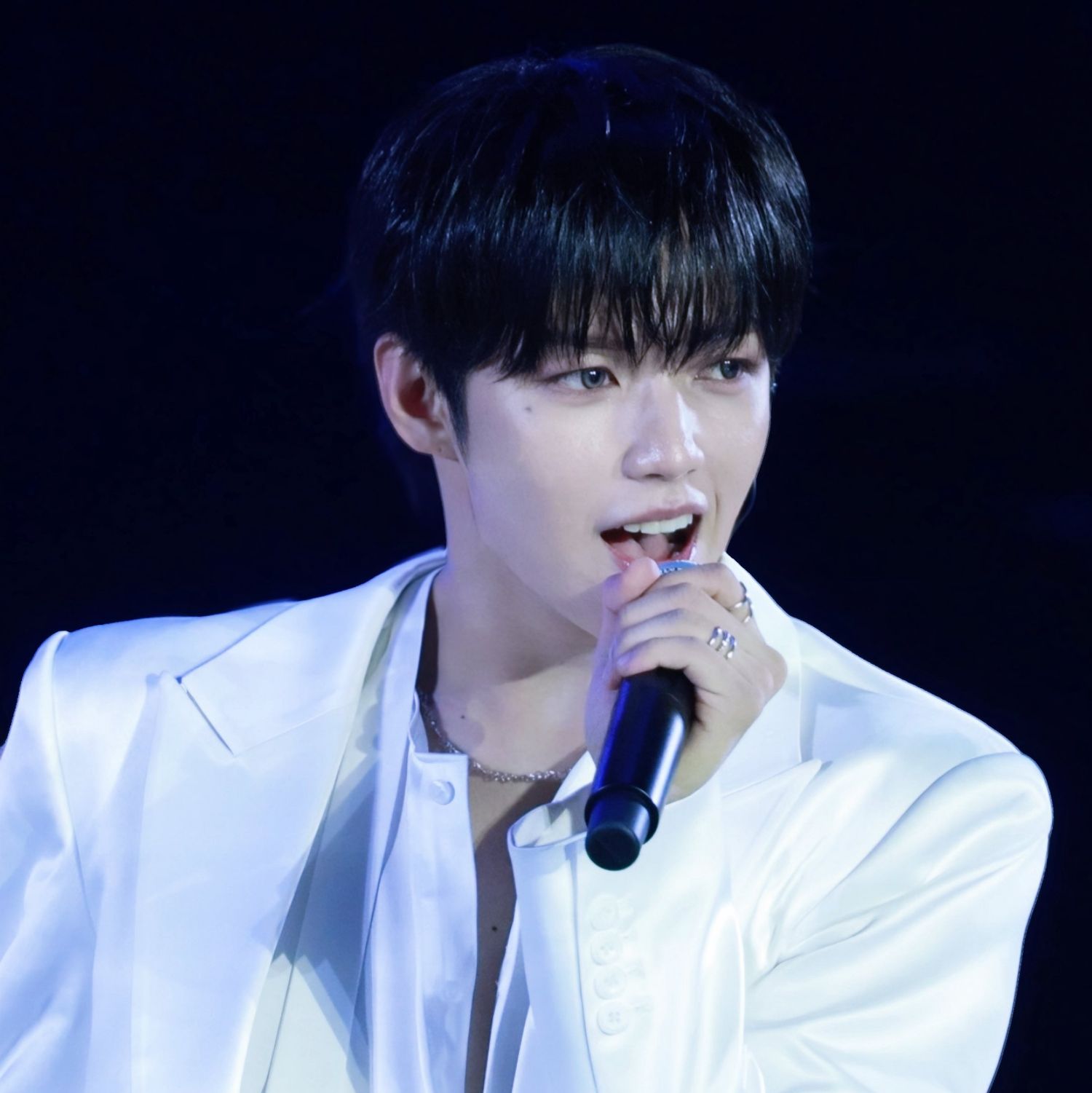 Recent activity shot of JL (AHOF)