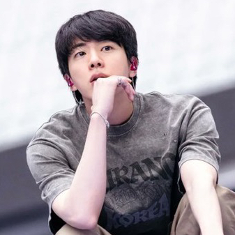 Foto terbaru Jin (BTS)