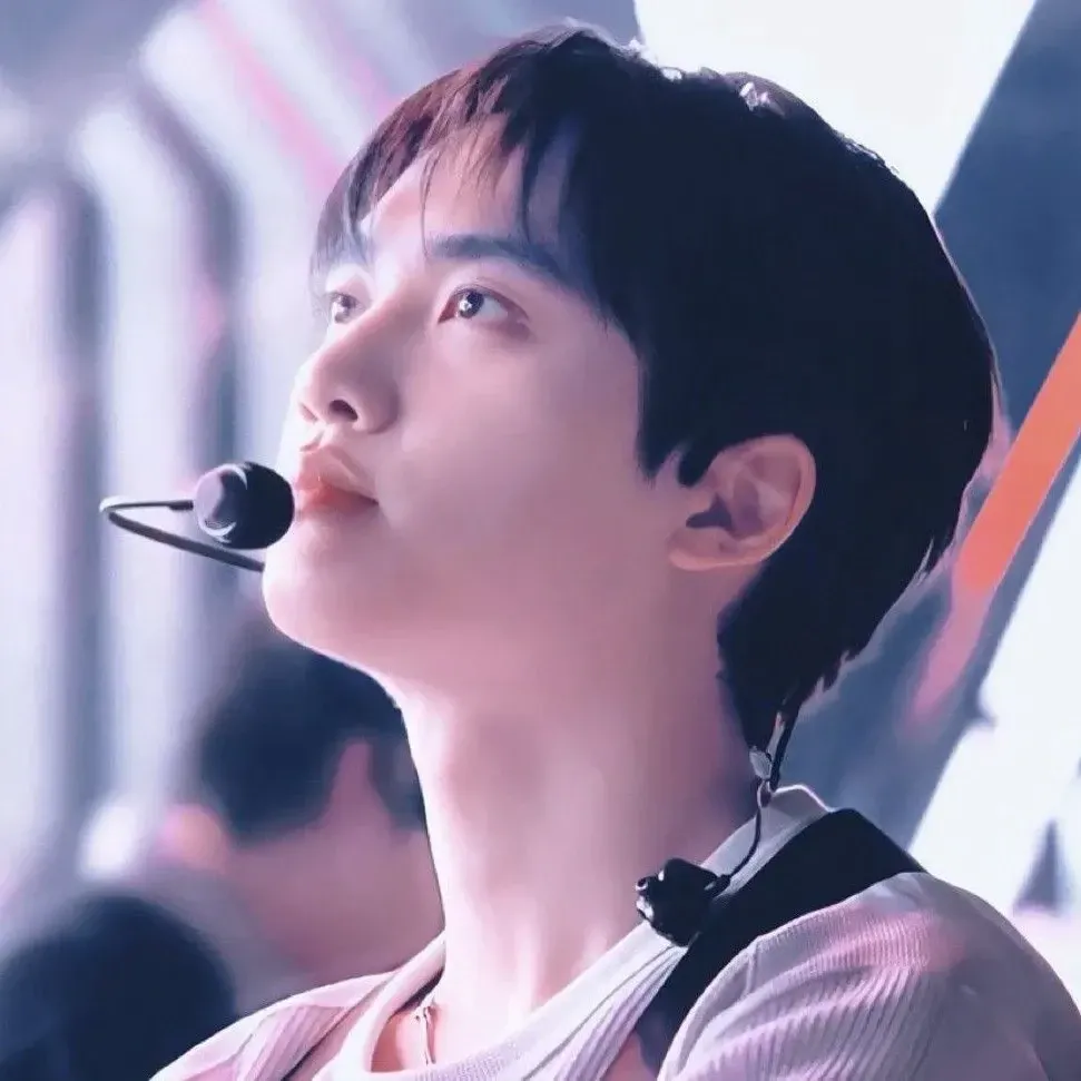 디오 (EXO)의 최신 사진