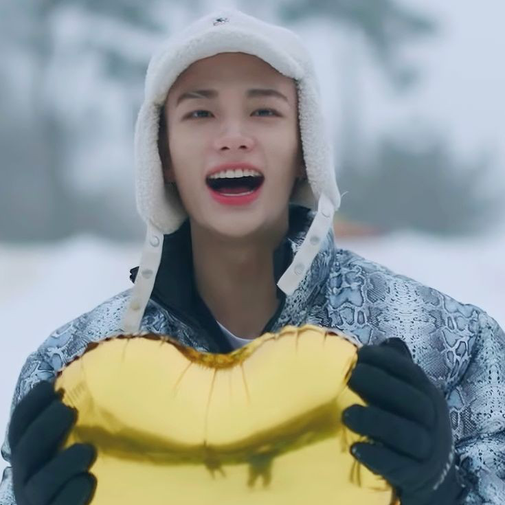 铉辰 (Stray Kids)的最新照片