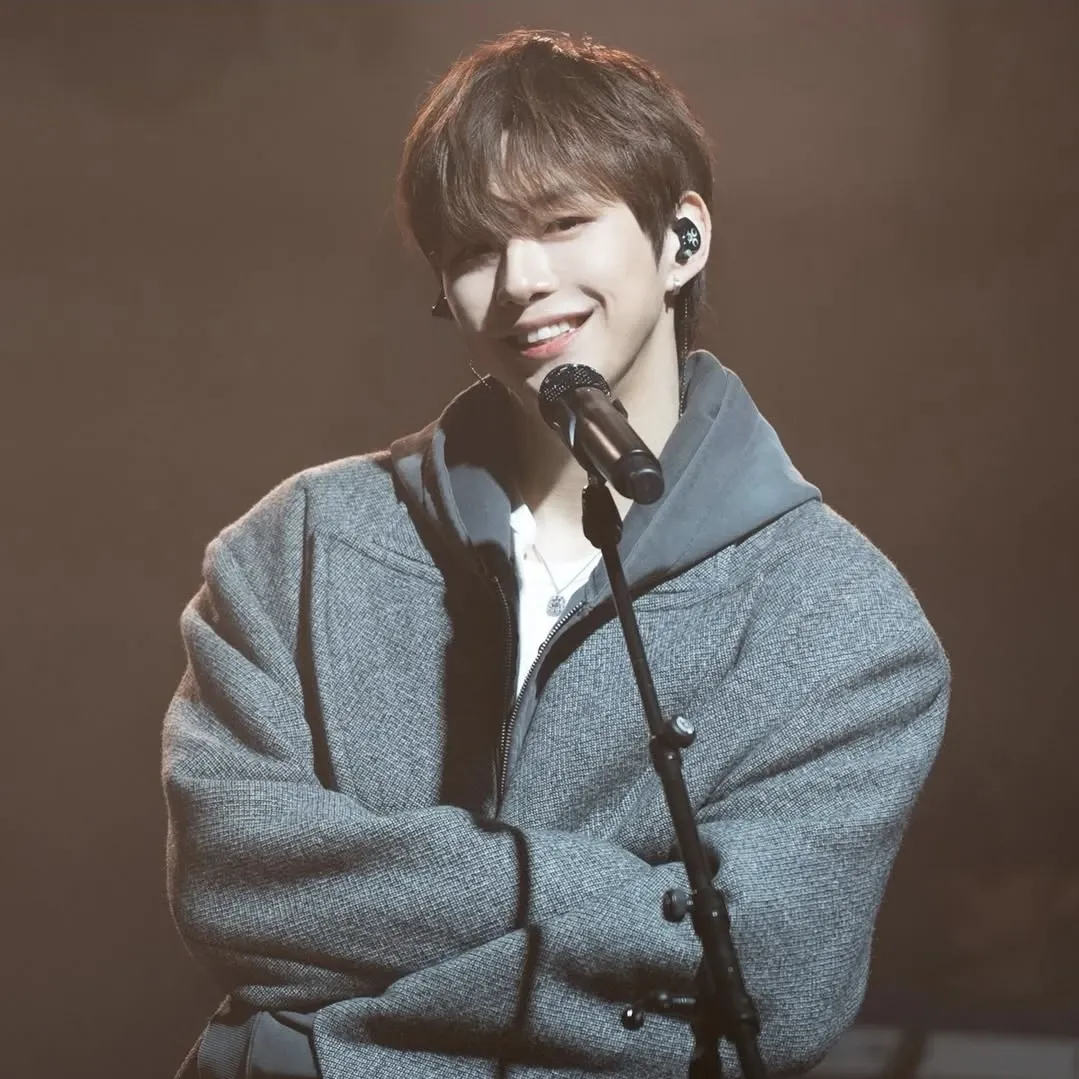 강다니엘 최근 활동샷