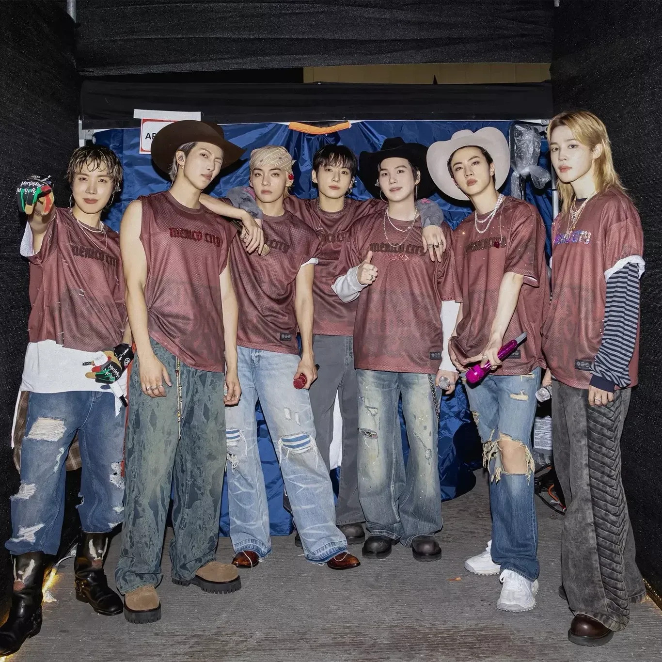 Behind-the-scenes cut of BTS