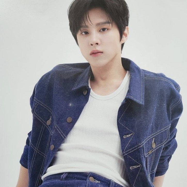 金宇硕的最新活动照片