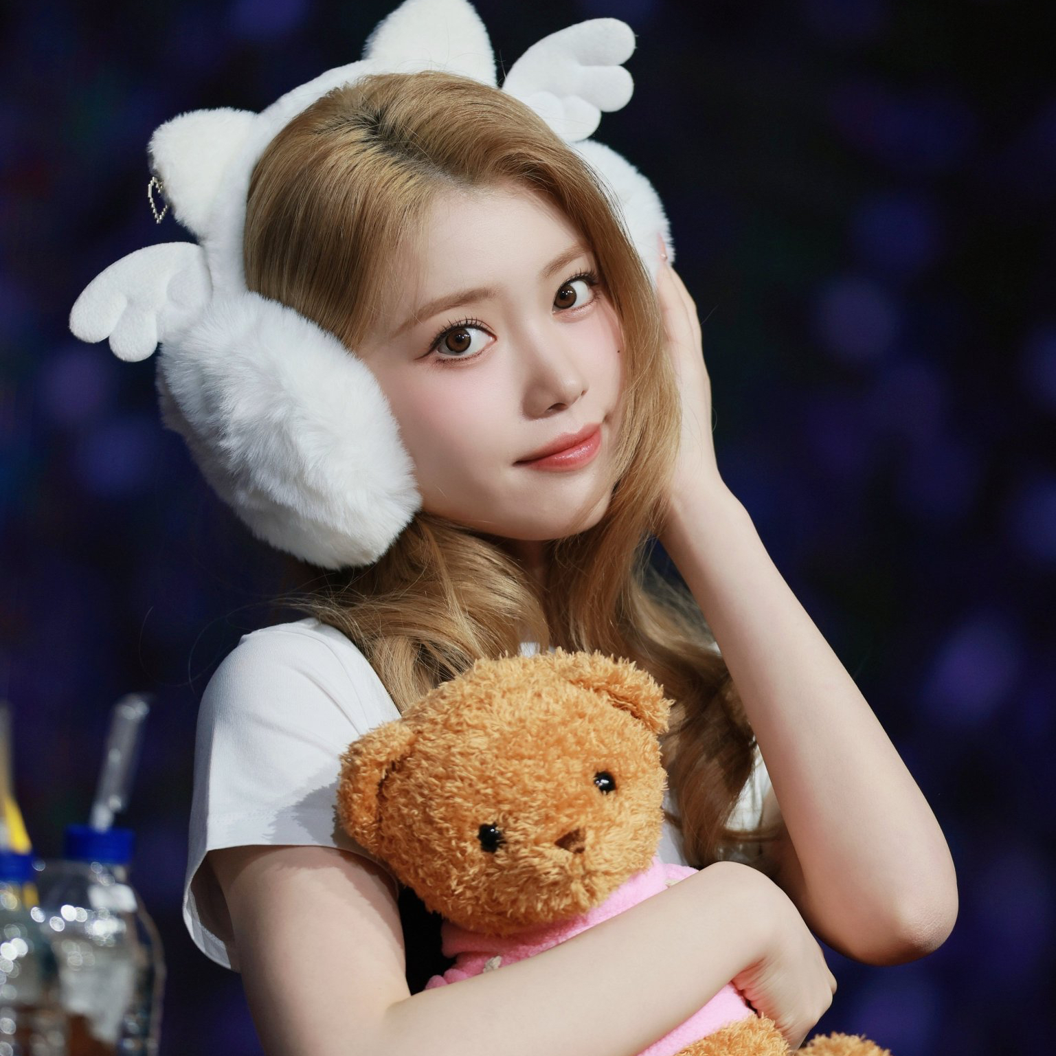 Behind-the-scenes cut of Xiao Ting (Kep1er)