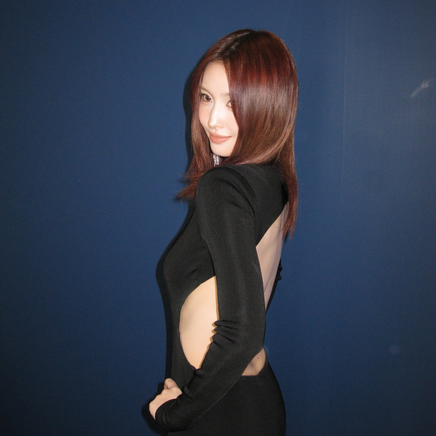 Behind-the-scenes cut of Momo (TWICE)