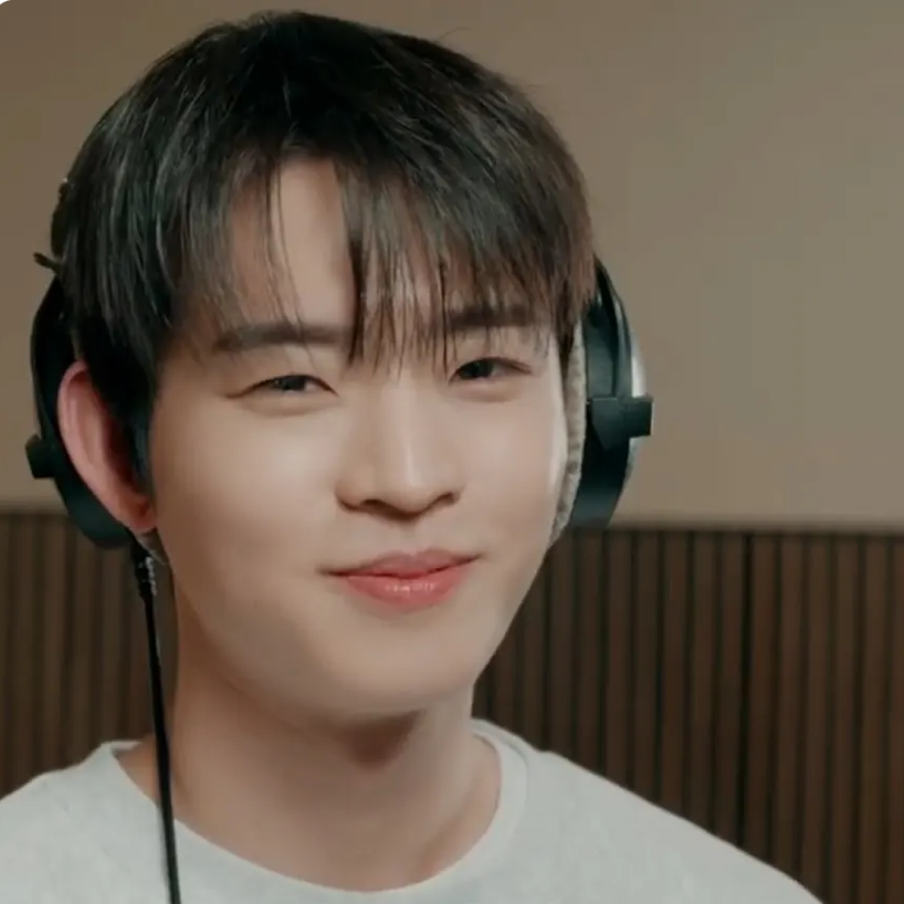 晓珍 (ONF)的最新照片