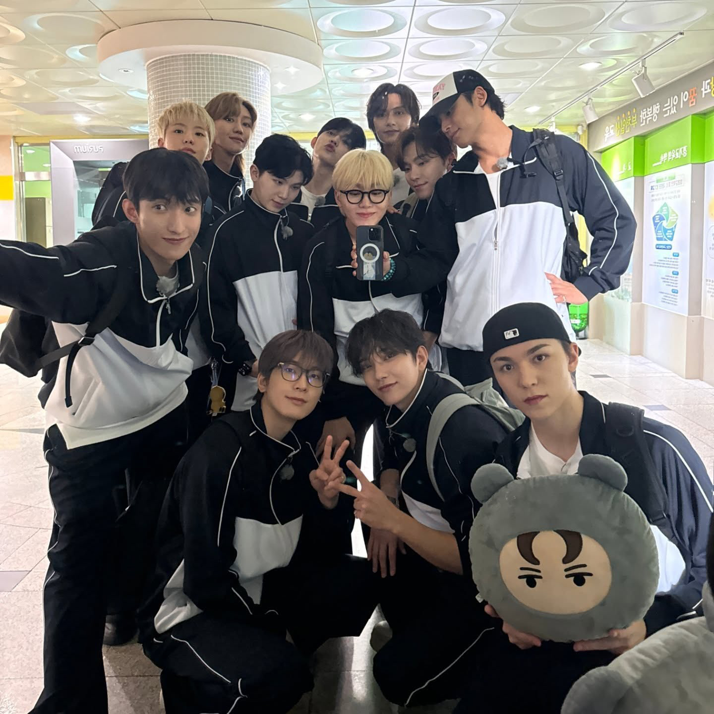 Foto aktivitas terbaru SEVENTEEN