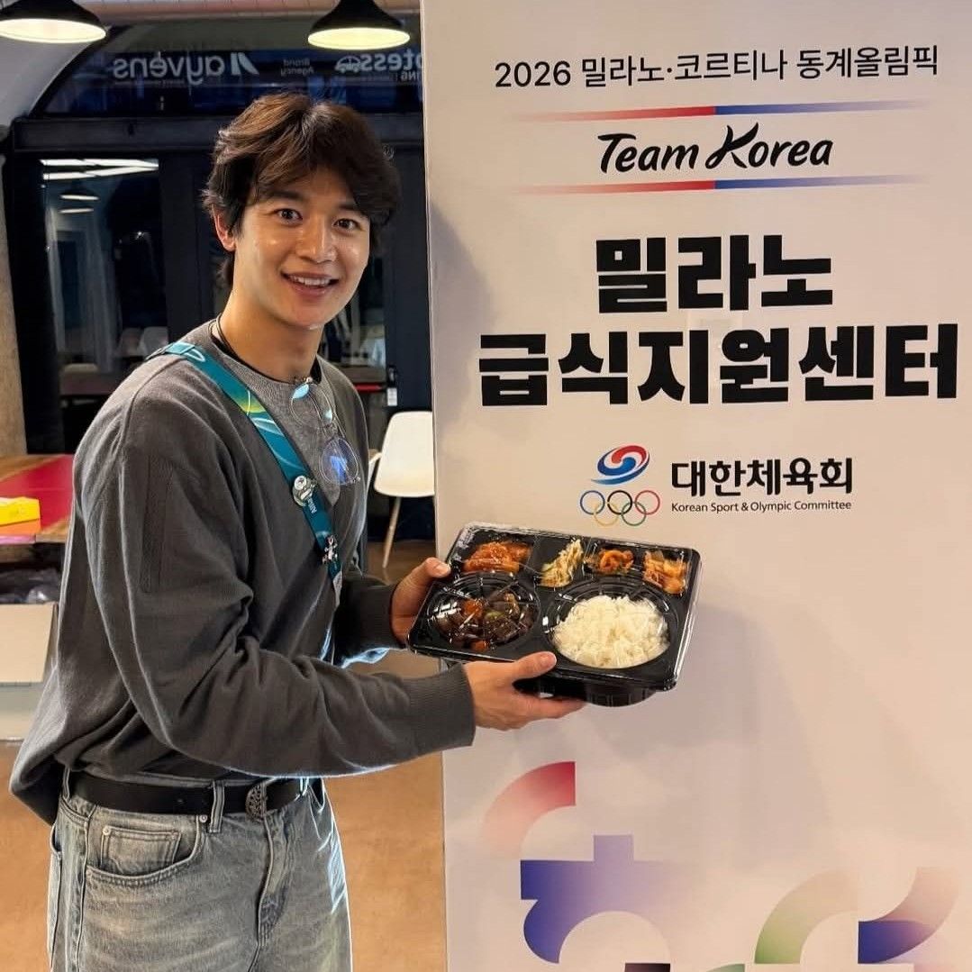 Behind-the-scenes cut of Minho (SHINee)