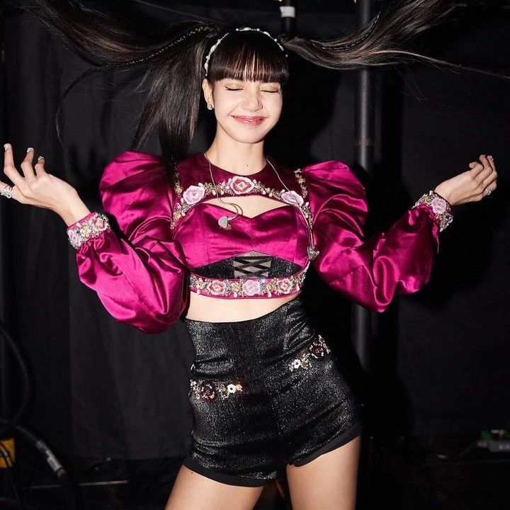 Behind-the-scenes cut of Lisa (BLACKPINK)