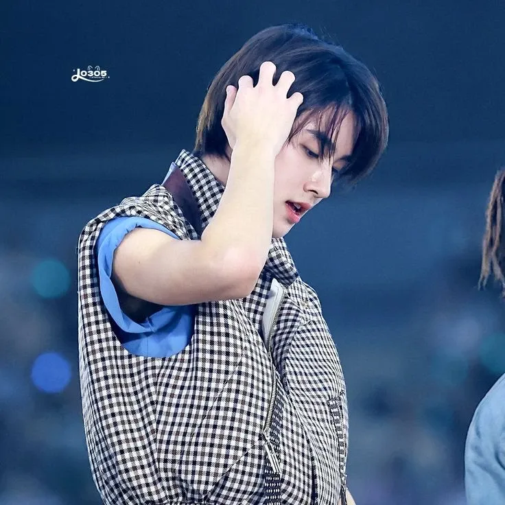 Recent activity shot of Seonghyeon (CORTIS)