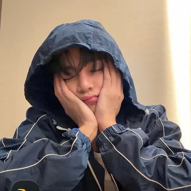 Foto aktivitas terbaru V (BTS)