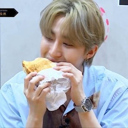 Latest photo of Hui (PENTAGON)