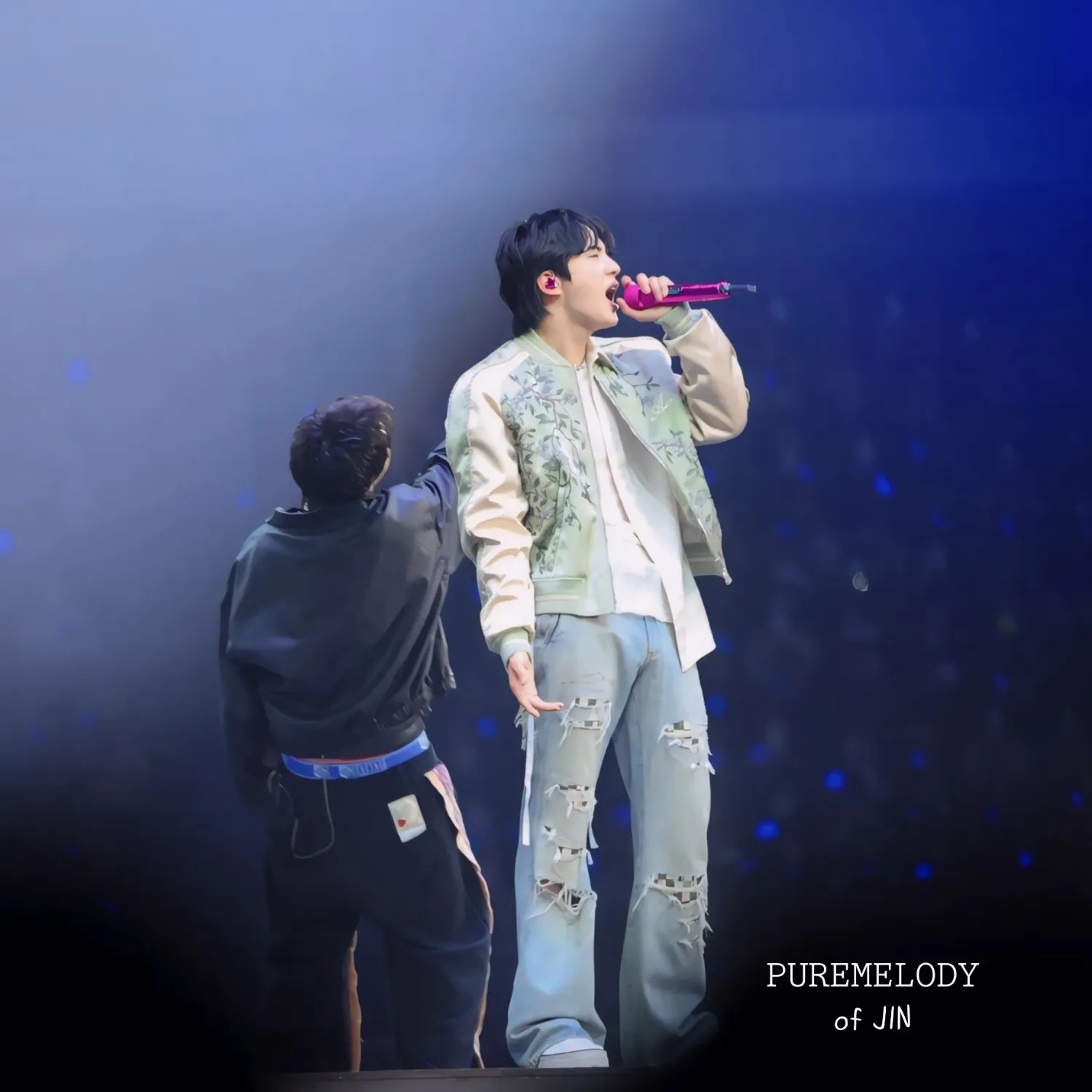 Foto aktivitas terbaru Jin (BTS)