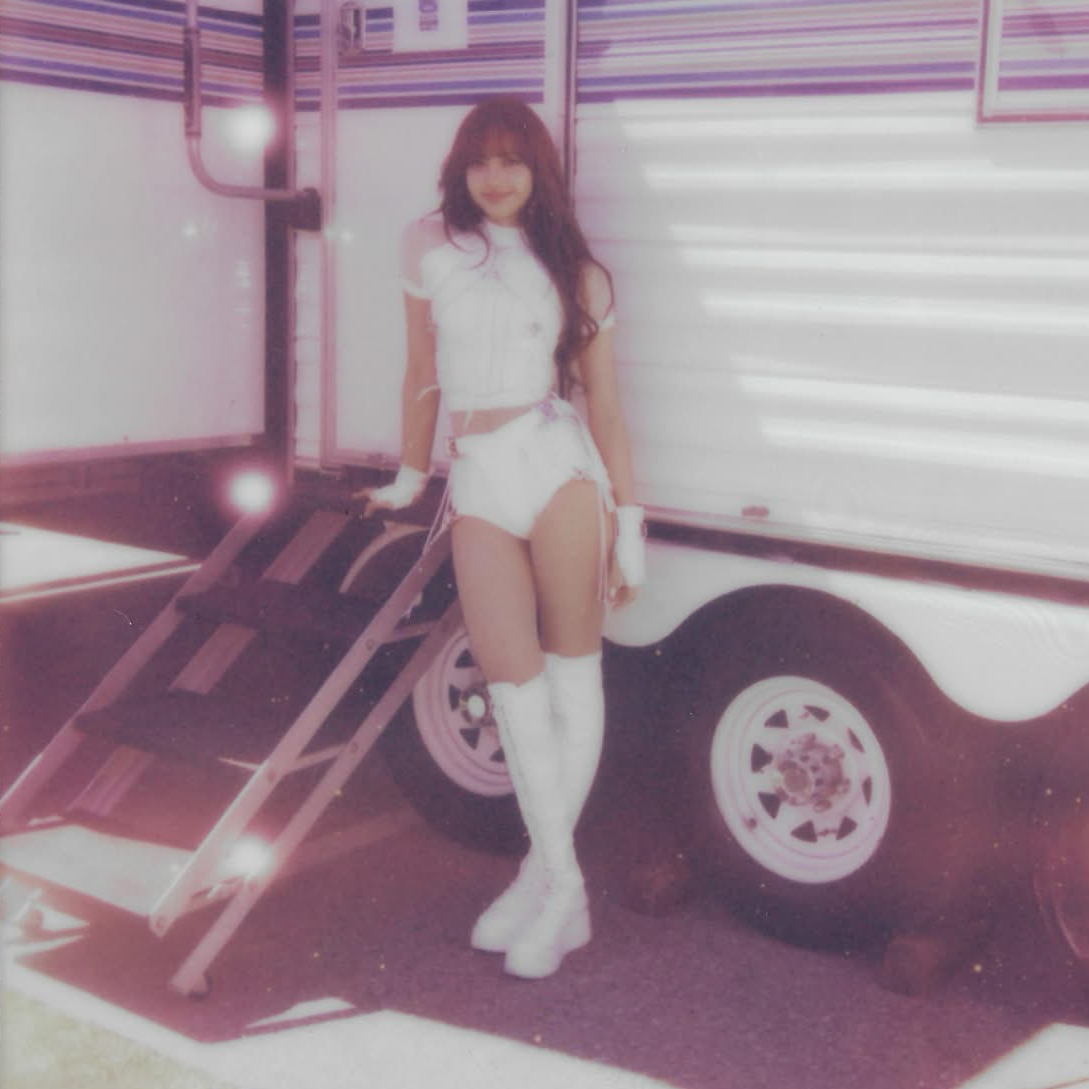 리사 (BLACKPINK)의 비하인드 컷
