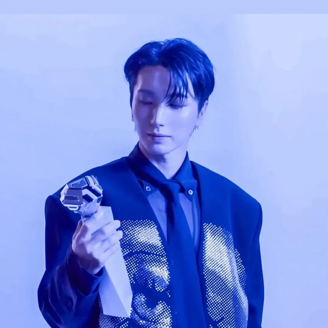 A moment captured by Leeteuk (Super Junior)'s fan